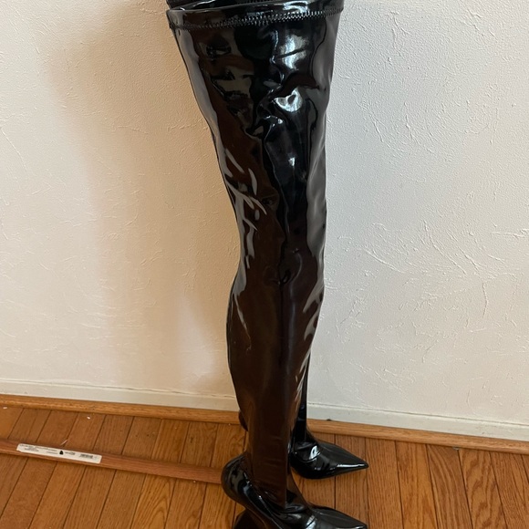THE ATTICO US 7
Cheope leather over-the-knee boots - Picture 3 of 16